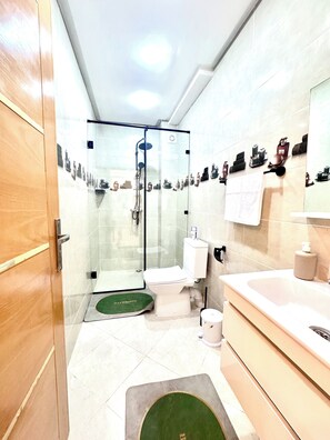 Hair dryer, towels, soap, shampoo