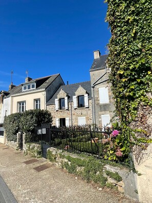 Unclassified image, 4 of 27, button - South Brittany - Morbihan! Fantastic fisherman's house in Billiers (Damgan) by the sea. (Billiers)