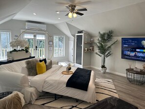 Smart TV, books