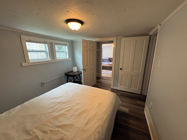 Desk, free WiFi, bed sheets