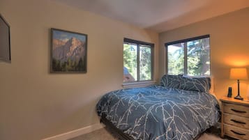 Desk, iron/ironing board, travel crib, WiFi