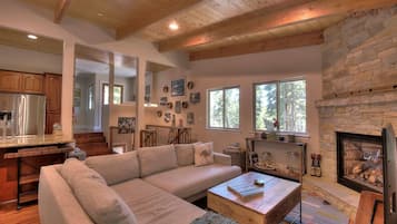 TV, fireplace, stereo
