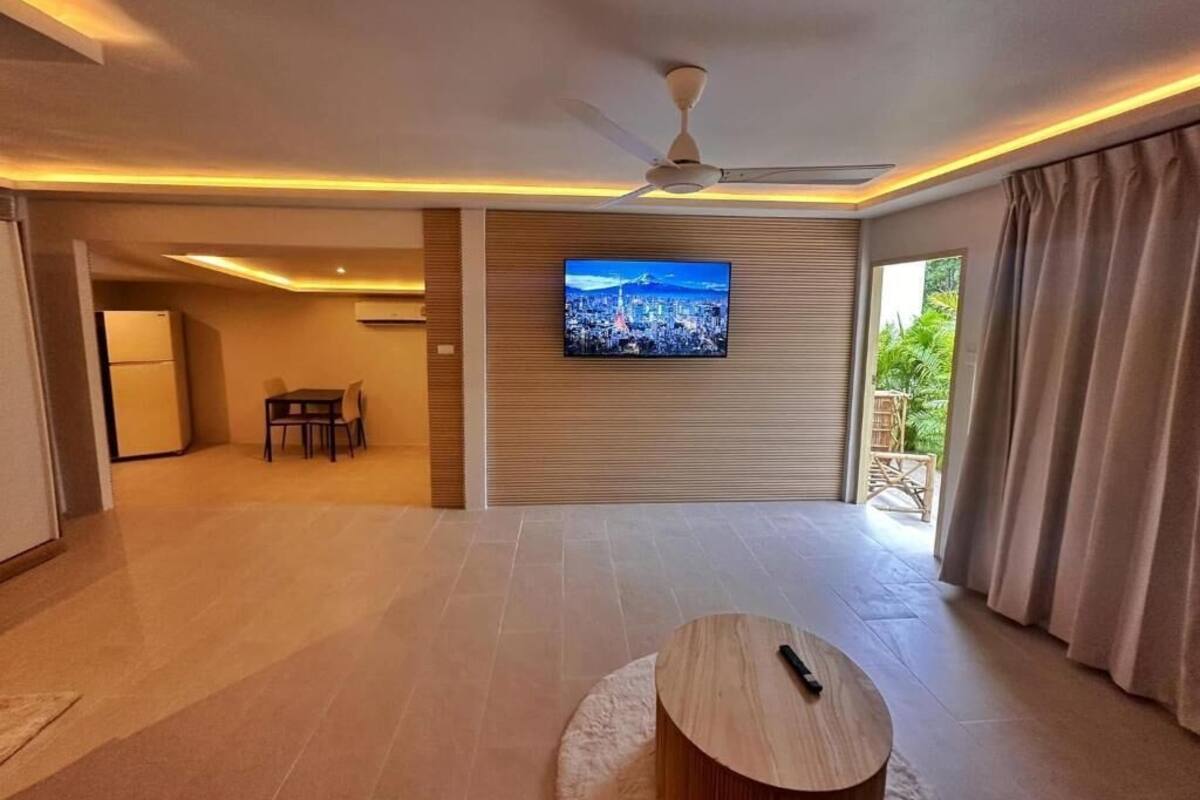 Superior Cabin, Balcony, Courtyard View | In-room safe, iron/ironing board, free WiFi