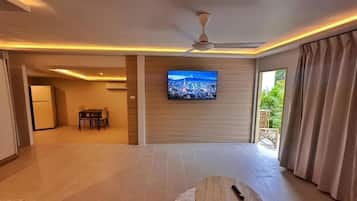 Superior Cabin, Balcony, Courtyard View | In-room safe, iron/ironing board, free WiFi