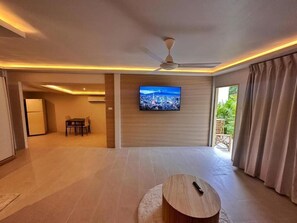 Superior Cabin, Balcony, Courtyard View | In-room safe, iron/ironing board, free WiFi