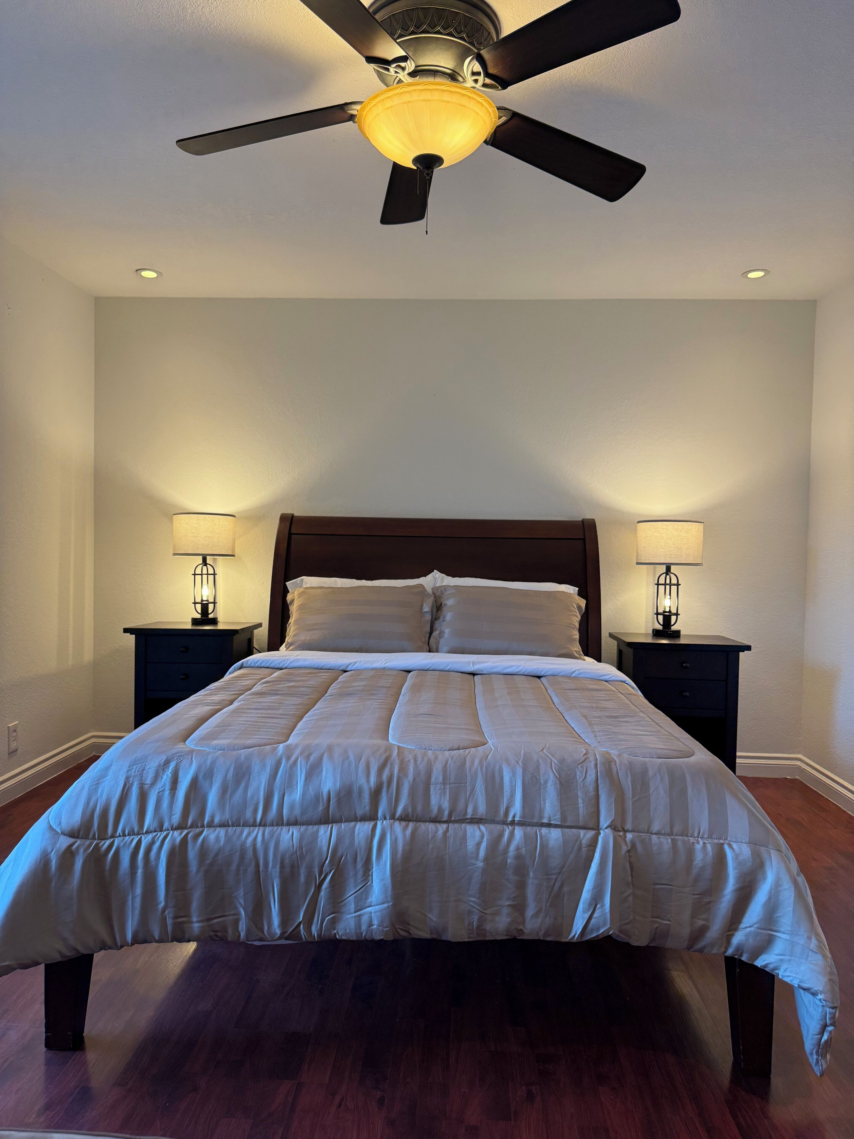 3 bedrooms, iron/ironing board, free WiFi