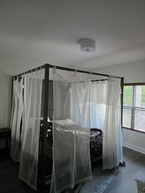 3 dormitorios, tabla de planchar con plancha, wifi gratis y ropa de cama