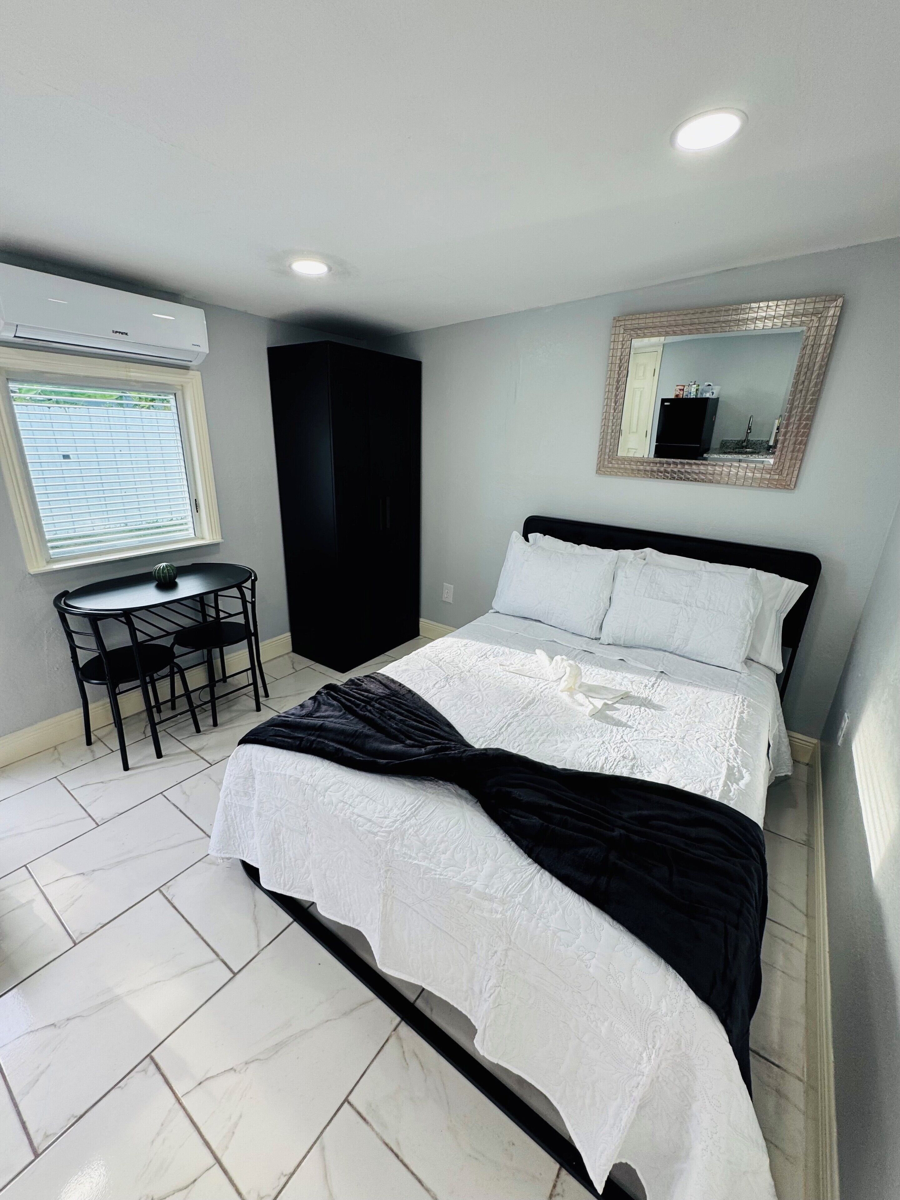 1 makuuhuone, silitysrauta/-lauta, ilmainen Wi-Fi, vuodevaatteet