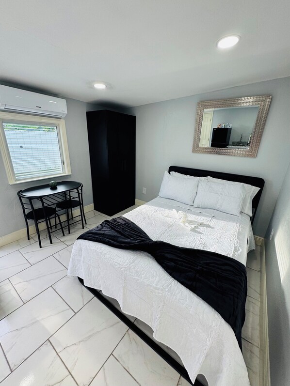 1 bedroom, iron/ironing board, free WiFi, bed sheets