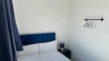 3 bedrooms, iron/ironing board, Internet, bed sheets