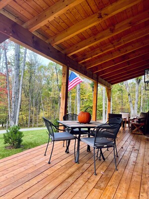 تناول الطعام بالخارج