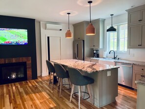 Micro-ondas, fogão, cooktop, lava-louças