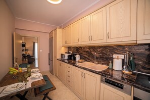 電子レンジ、オーブン、食器洗い機