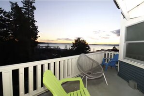 Property grounds - 6B4B Luxury Home! Sleeps 20! Beautiful Views! (Seattle)