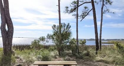 Cozy Panacea Retreat #7 (King)