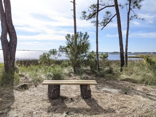 Queen Kitchenette by the Bay #13