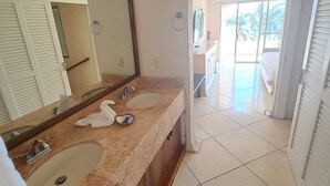 Bathroom - Apartamento familiar con vista espectacular al mar (Ixtapa)