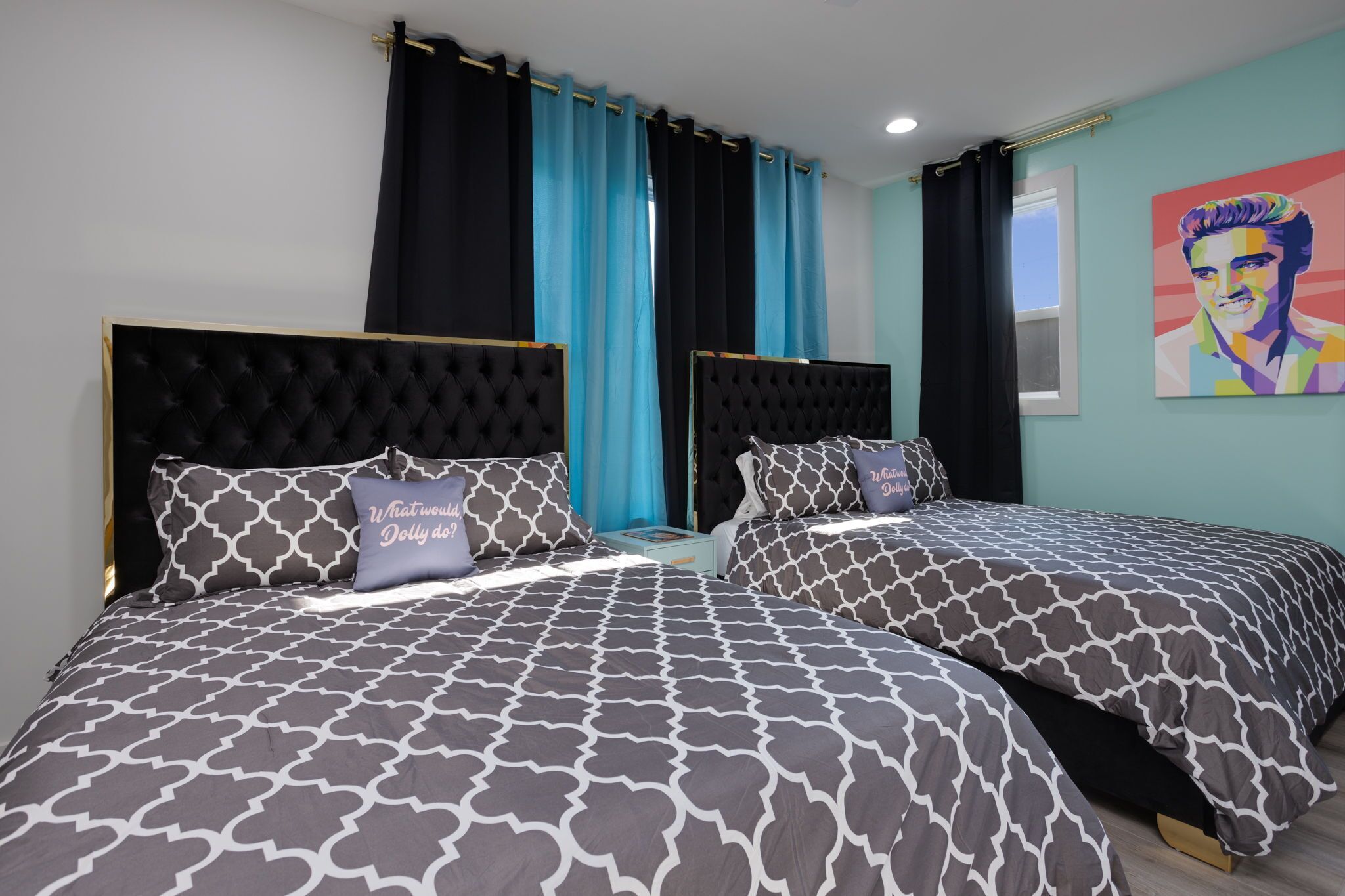 4 bedrooms, WiFi, bed sheets