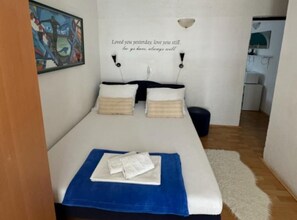 1 bedroom, Internet, bed sheets