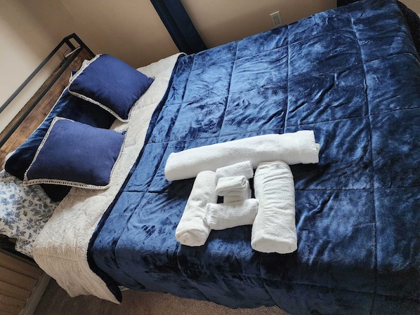 Strygejern/strygebræt, Wi-Fi, sengetøj