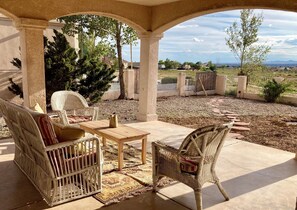 Terrace/patio - Panorama Heights~ terrific 4-bedroom with wide open vistas ! (Rio Rancho)