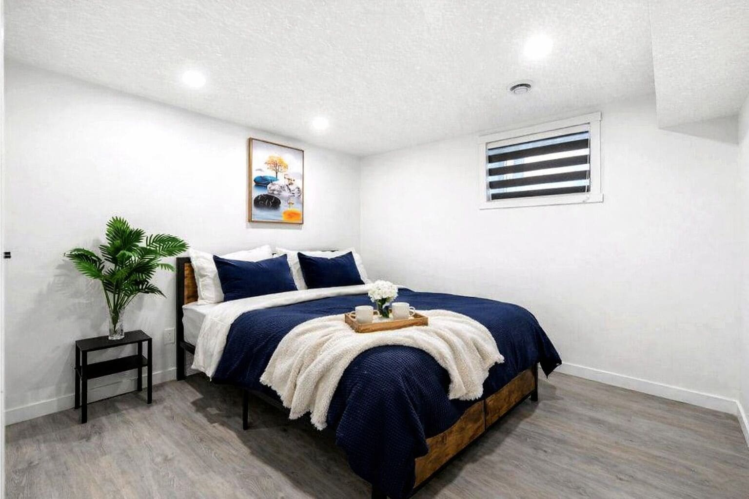 2 bedrooms, desk, iron/ironing board, WiFi