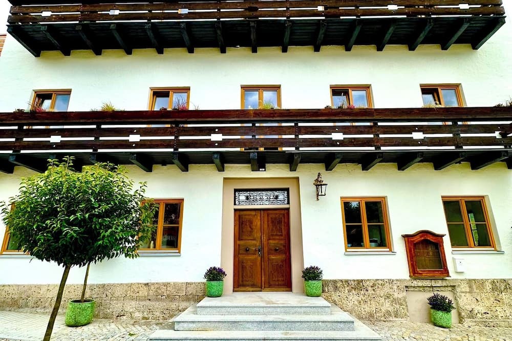 Hotel Bergen Zur Post by Rikas Hotels