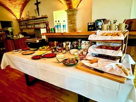 Daily buffet breakfast for a fee