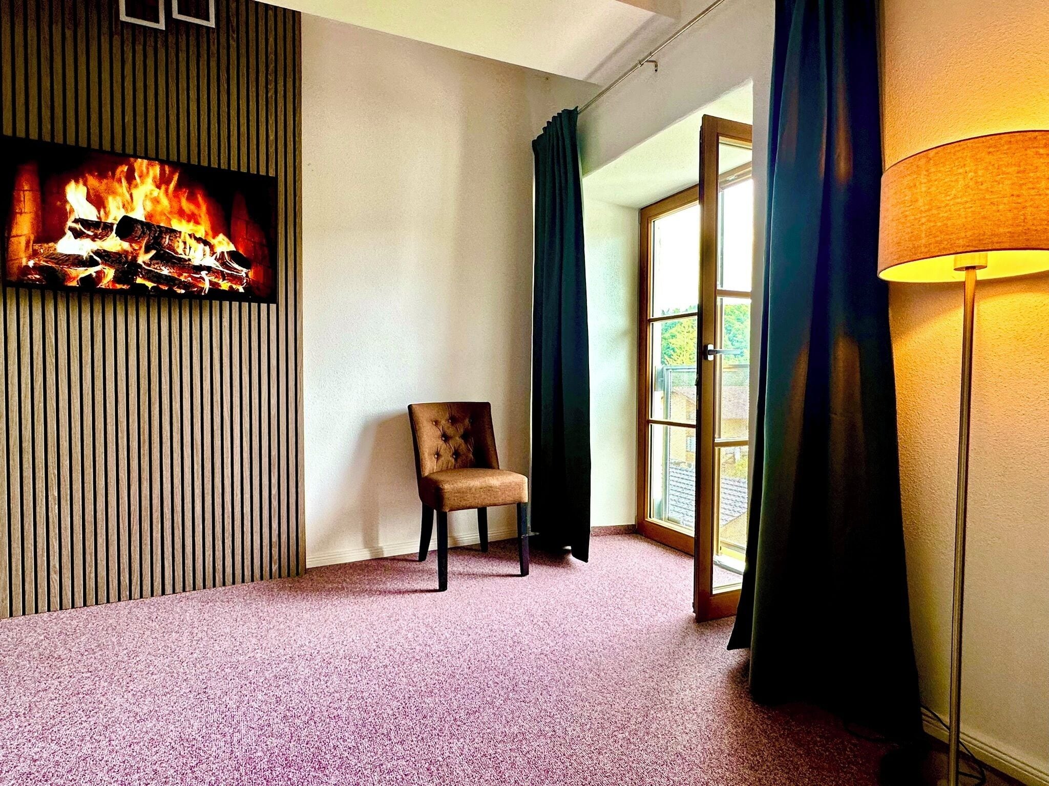 Deluxe Double Room, Balcony | Free WiFi