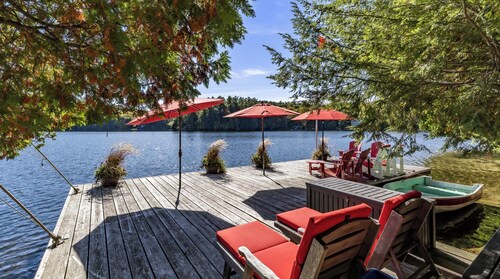 5 bed 5 bath cottage on Lake Rosseau