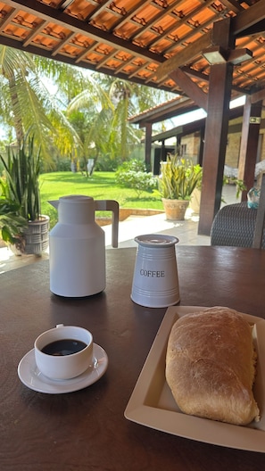 Petit déjeuner buffet compris tous les jours