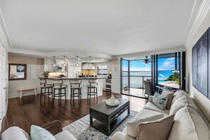 Smart-TV, Bücher, Drucker