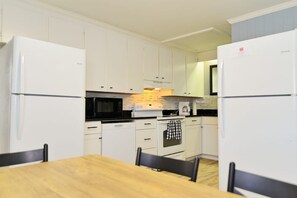 Private kitchen - Large Home with Pool in Cherry Grove Sleeps 19 (North Myrtle Beach)