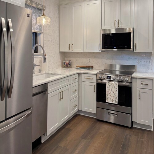 Luxury Cottage "Finch" full of amenities in Collegedale perfect for a getaway!