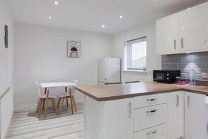 Mikrobølgeovn og ovn