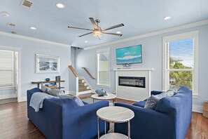 Smart-TV, peis, videospill og fotballspill