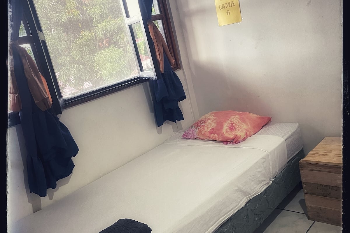 Classic Shared Dormitory | Laptop workspace, blackout drapes, iron/ironing board, free WiFi