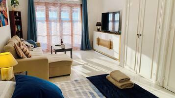 مكواة/لوح كي وواي فاي وملاءات أسرّة