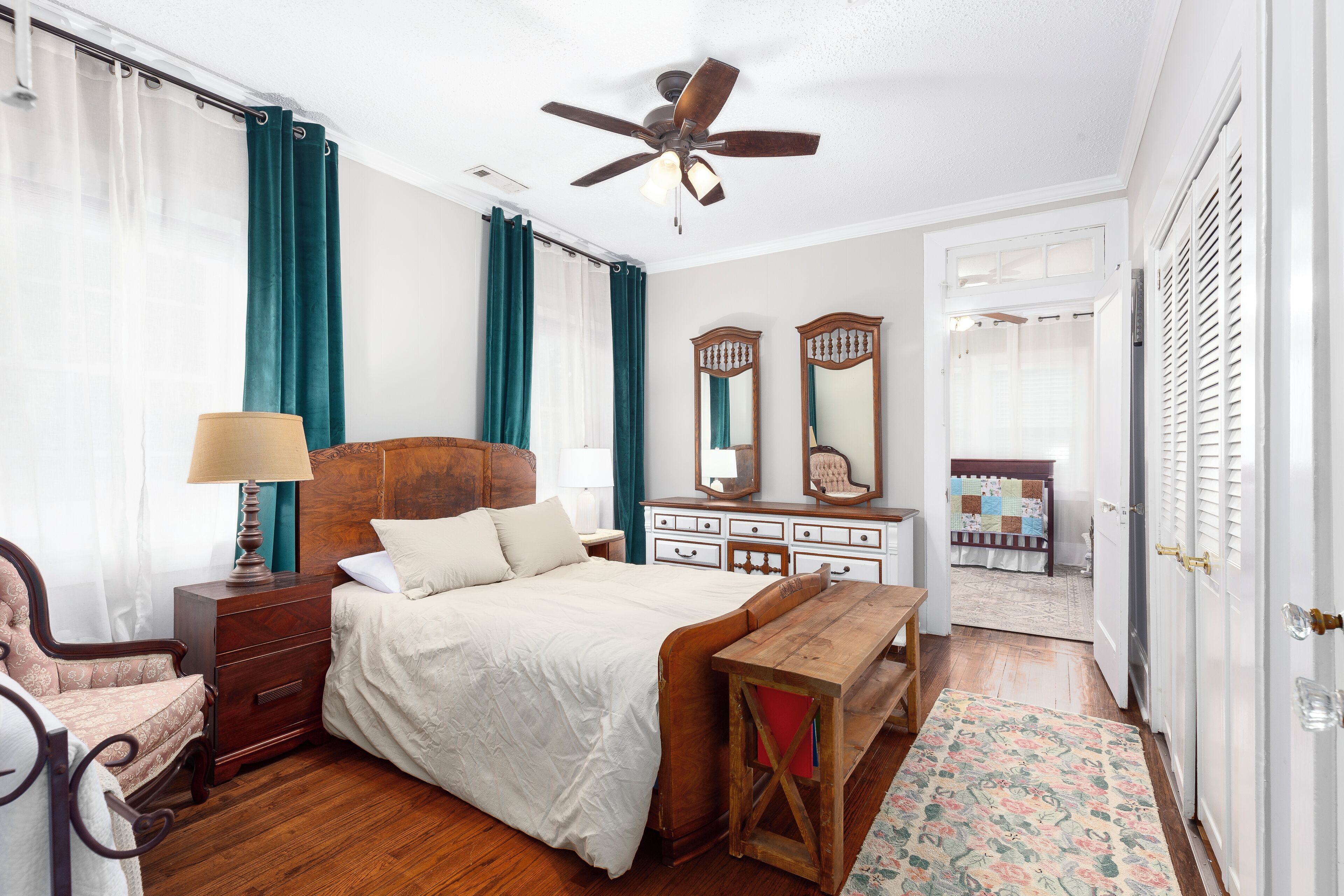 2 chambres, lit parapluie, Wi-Fi gratuit, draps fournis