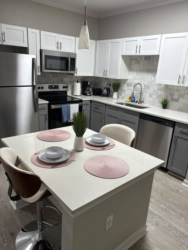 Microwave, oven, stovetop, dishwasher