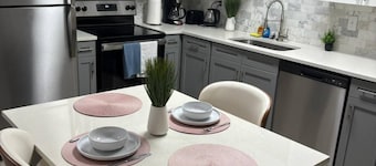 Stylish 1BR in Magnolia Easy Access to Woodlands