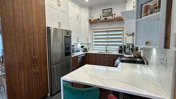 Microwave, oven, stovetop, dishwasher