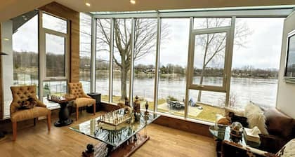 Aqua Luxe Residence Laval