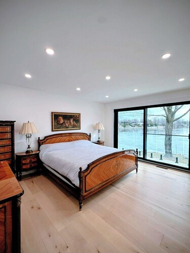 Aqua Luxe Residence Laval