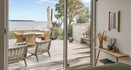 Stunning home in Børkop with house sea view