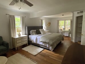 3 soverom, strykejern/-brett, wi-fi og sengetøy