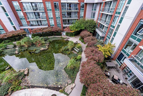 Downtown Vancouver Condo, Pool, Gym, Skytrain