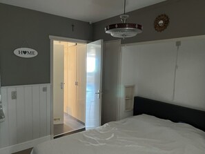 1 Schlafzimmer, Bügeleisen/Bügelbrett, WLAN