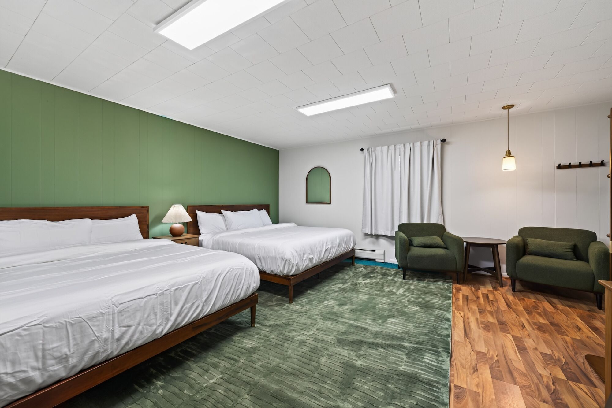 Deluxe Double Room, Multiple Beds | Laptop workspace, free WiFi