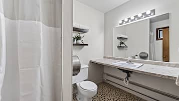 Comfort Double Room, 2 Queen Beds, Kitchenette | Bathroom | Shower, towels, soap, shampoo